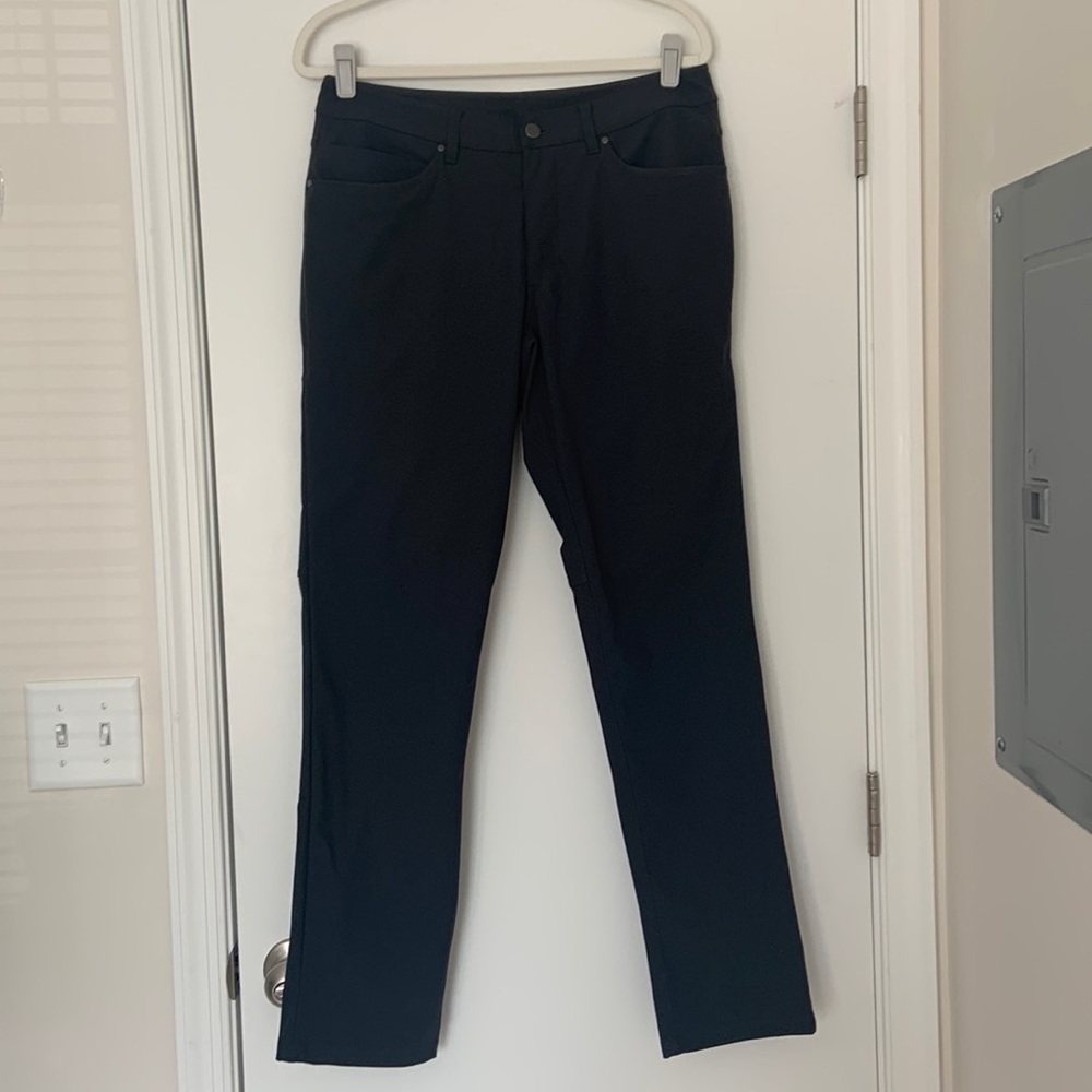 Lululemon ABC Pant Classic size W31 L33 in obsidian (gray).